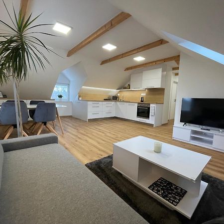 Apartman Svetla Pardubice Kültér fotó
